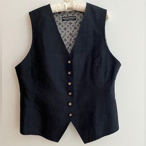 DESIGNS MONAED Black Vest Waistcoat Button Front V Neck Lined Made Canada